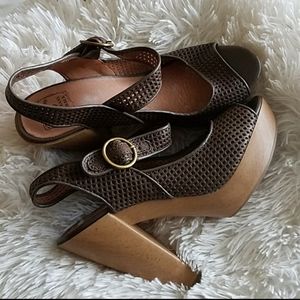 Lucky Brand Meli Brown Platform Sandals. 8.5